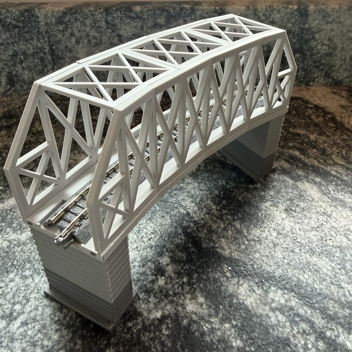 Modular Bridge, X-Beam Single Track Curved R381 / 30°, for Kato Unitrack (N scale) — photo 2