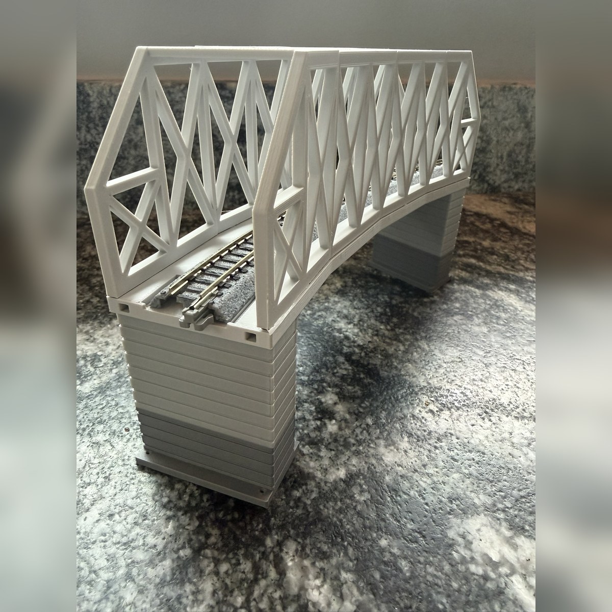 Modular Bridge, X-Beam Single Track Curved R381 / 30°, for Kato Unitrack (N scale) — photo 3