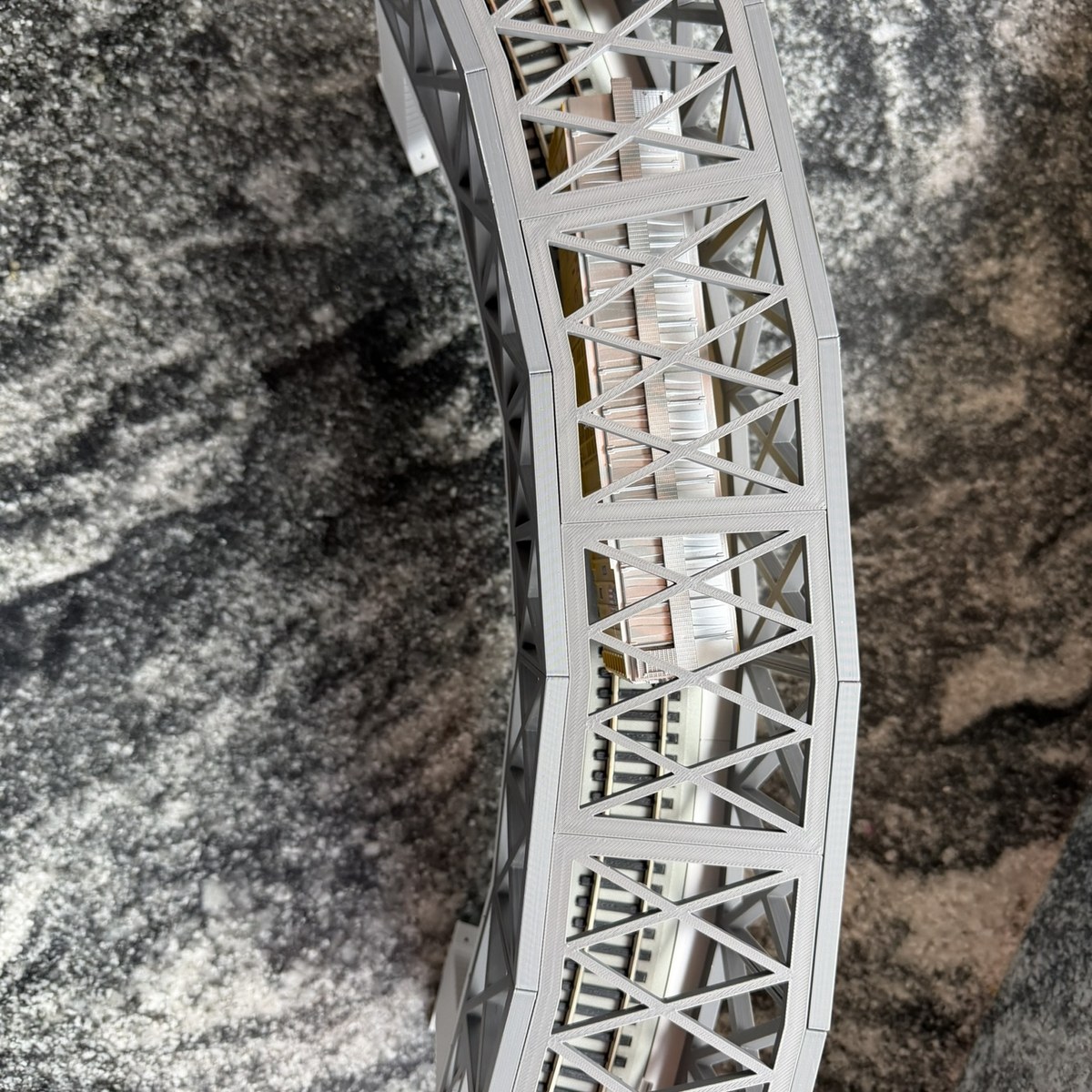 Modular Bridge, X-Beam Single Track Curved 22 in / 45°, for Bachmann E-Z Track — photo 5