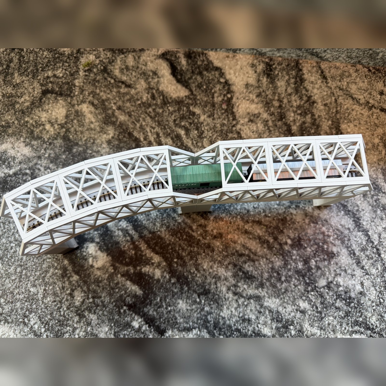 Modular Bridge Set, X-Beam Straight 186 mm + Curved R381 / 30°, for Kato Unitrack (N scale) - with 3 Pillars — photo 7