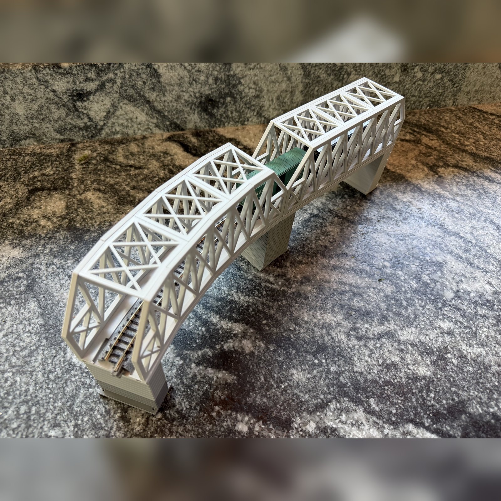 Modular Bridge, X-Beam Single Track Straight 186 mm, for Kato Unitrack (N scale) - with 2 Pillars — photo 6