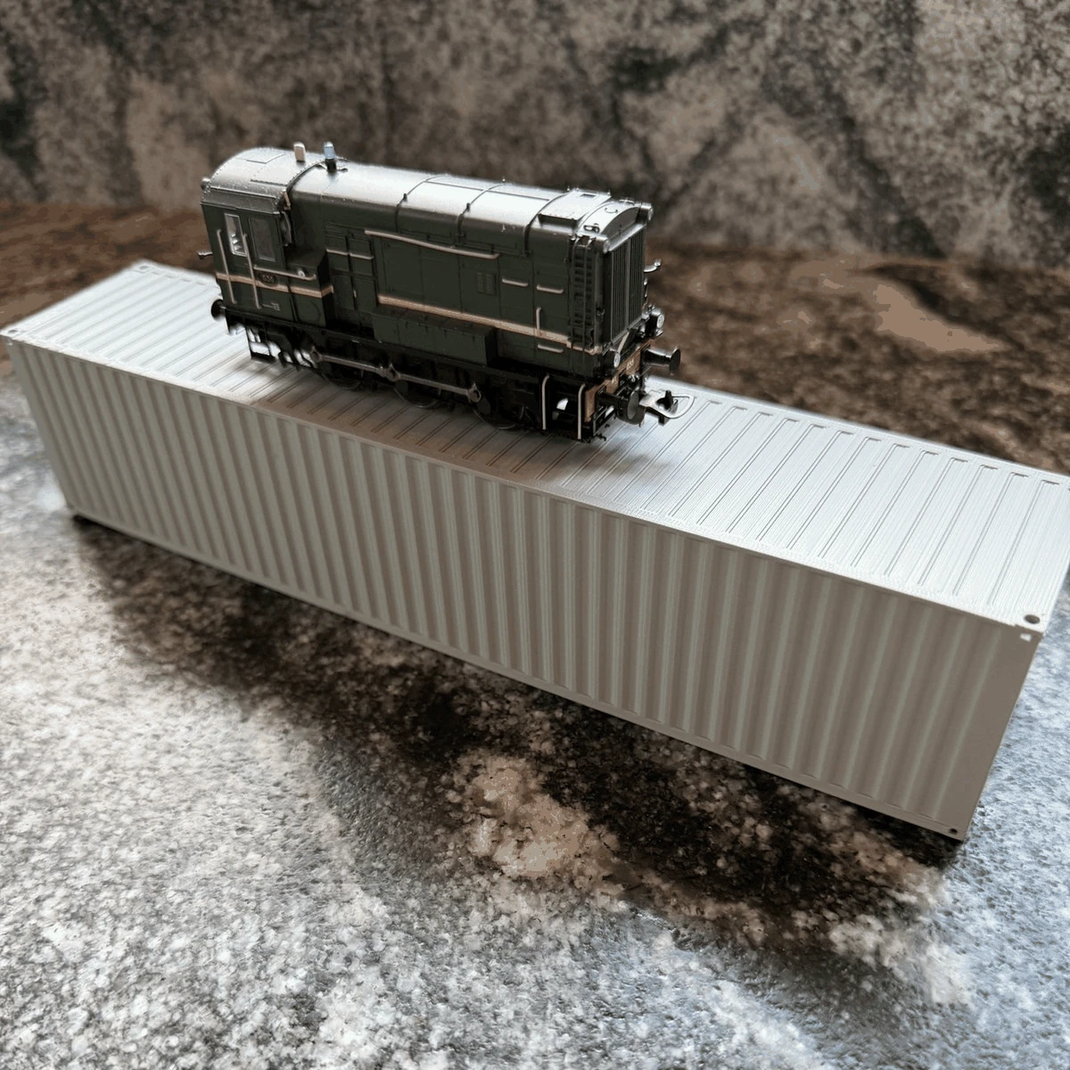 Shipping Containers, O Scale