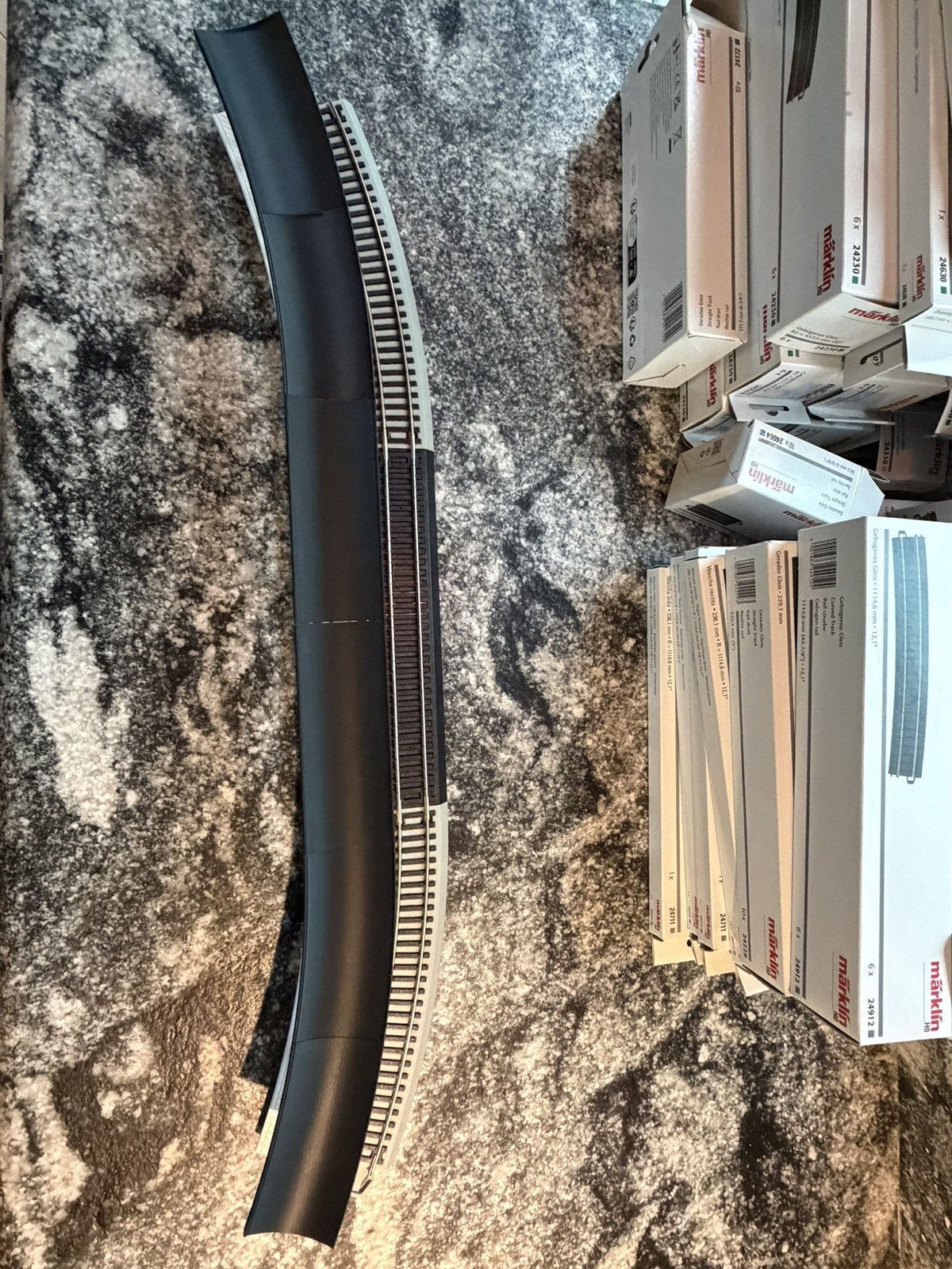 Real print: straight modular station assembly with curved end modules