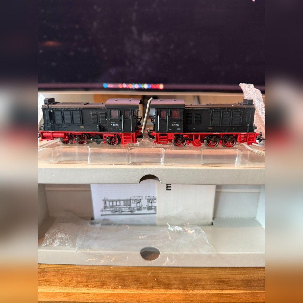 Märklin 37355 - Class V 36 Double Diesel Locomotive, DB (mfx digital, sound) — photo 2