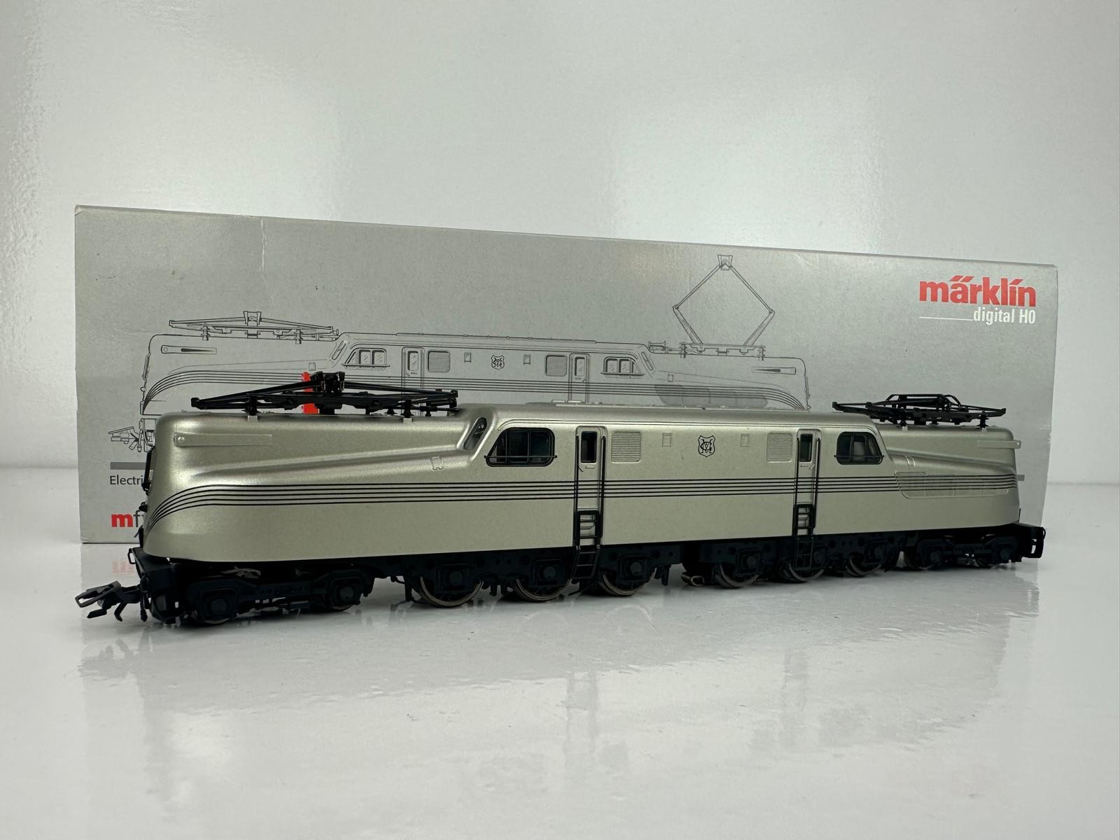 Märklin 37491 - GG-1 "Pennsylvania" Silver, Electric Locomotive — photo 7