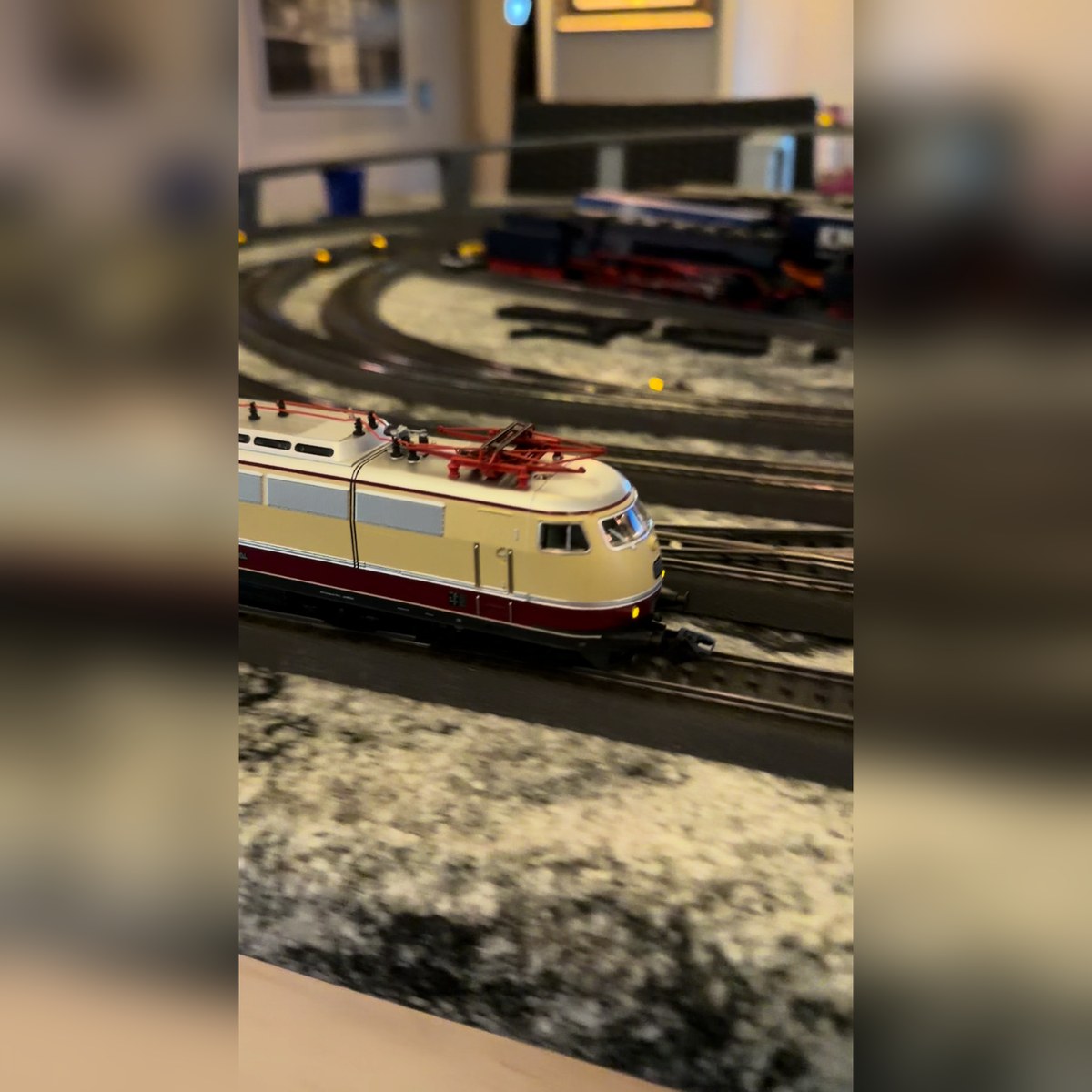 Märklin 39573 - Class E 03 TEE Electric Locomotive (digital, sound) — photo 4