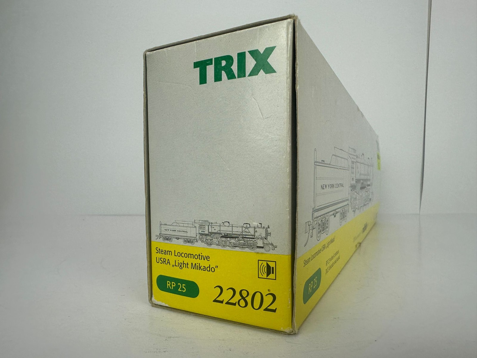 Trix 22802 - Light Mikado 2-8-2 Steam Locomotive with Tender (for Märklin AC) — photo 7